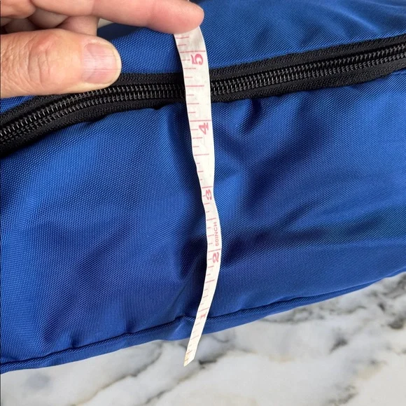 L.L. Bean Traveler Blue Toiletries Travel Case w/ Insert - Picture 8 of 14